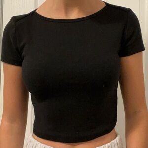 SUNDAY BEST BLACK CROP TOP